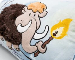 Nici 48398 Kissen Mammut Elke Rechteckig Ca 43x25cm Stone Age Plüsch -Nici Gmbh 45317 04 ZA 2048x1638