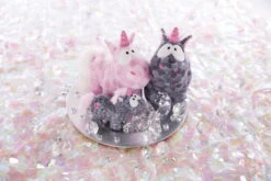 Nici 47670 Kissen Einhorn Diamond Dust Rechteckig 43x25cm Plüsch Glitzernd -Nici Gmbh 47633 06 47650 47651 Milieu 2048x1365