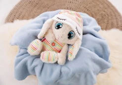 Nici 48290 Schlafmützen Schaf Jolala 22cm Plüsch Kuscheltier Schlenker -Nici Gmbh 48290 10 Milieu 2048x1418