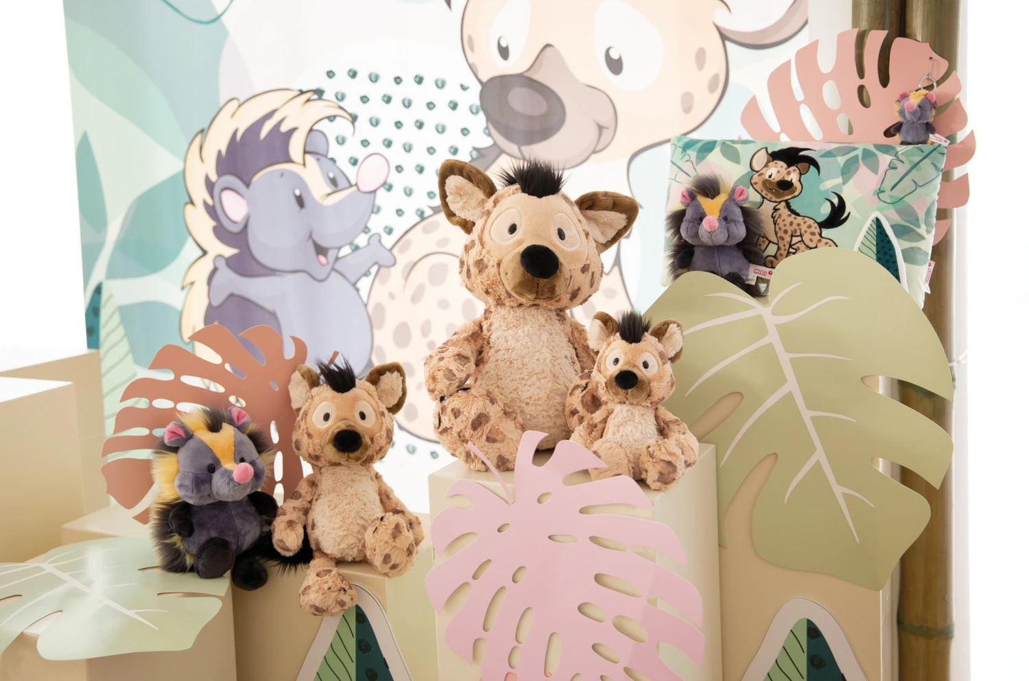 Nici 48869 Tasse Hyäne Helgi & Tenrek Terek 310ml Porzellan 10x8cm Wild Friends 6 Nici 48869 Tasse Hyäne Helgi & Tenrek Terek 310ml Porzellan 10x8cm Wild Friends – Bild 4